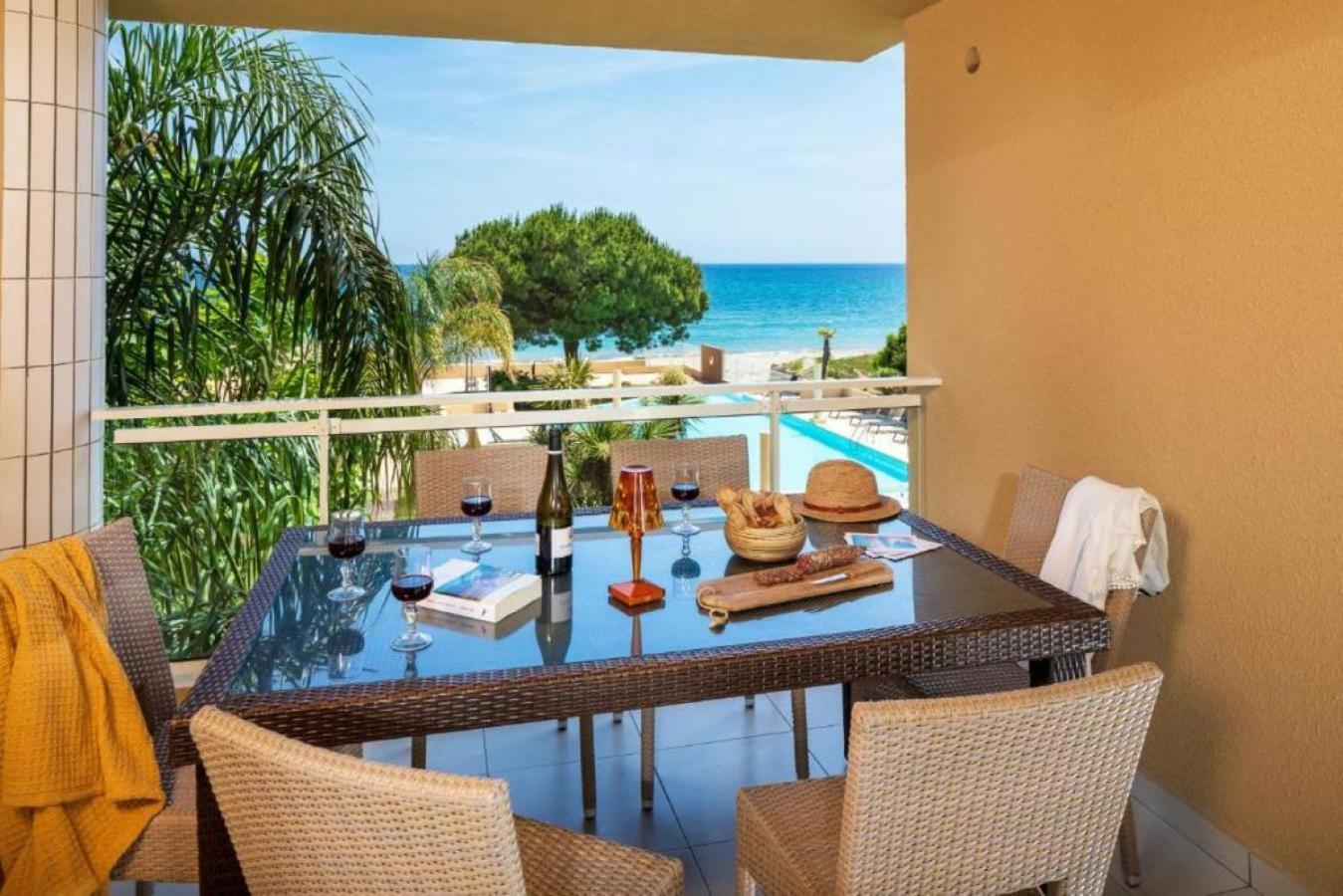 Résidence Marina Bianca Santa-Lucia-di-Moriani Exterior foto